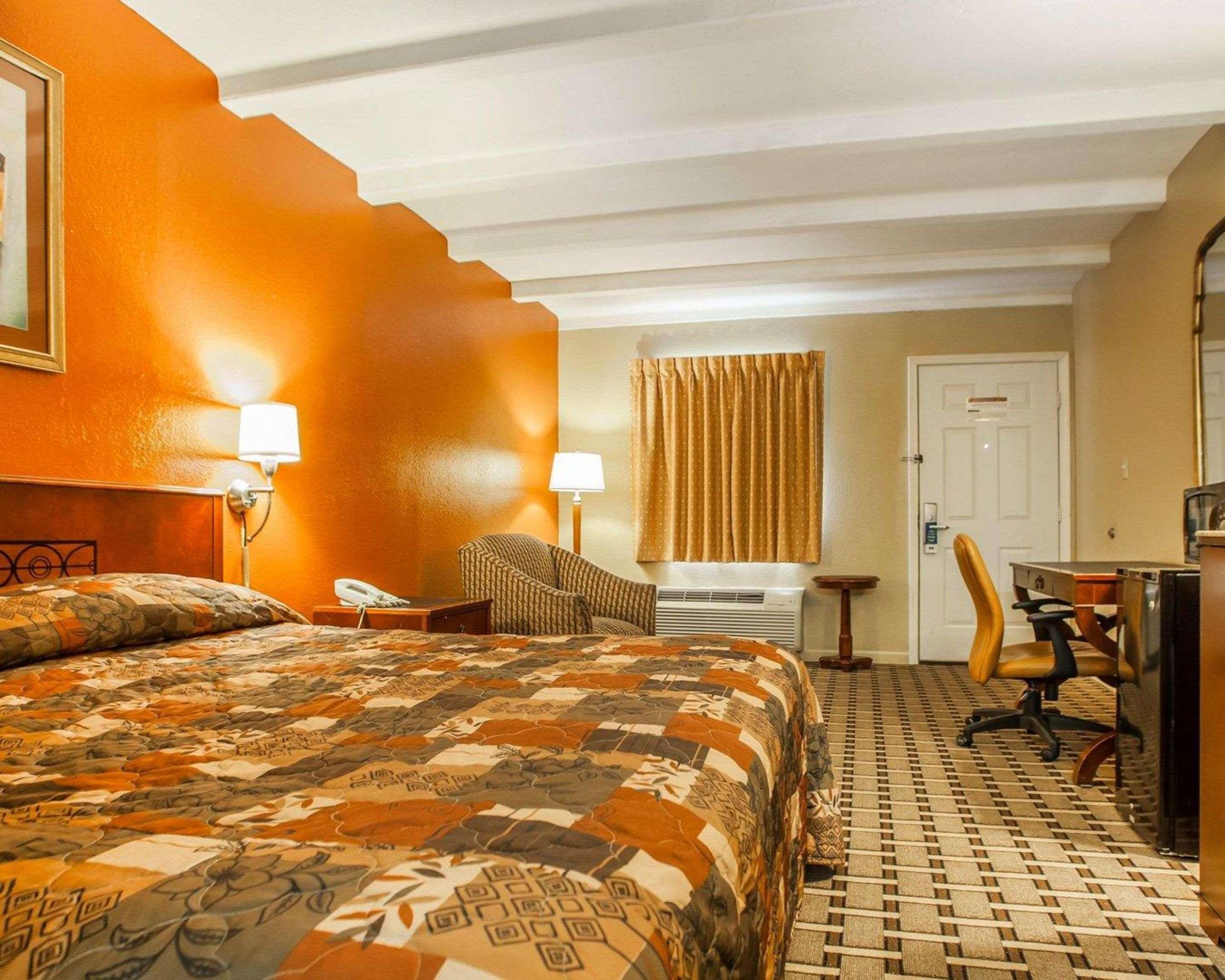 Rodeway Inn Nashville Airport Buitenkant foto